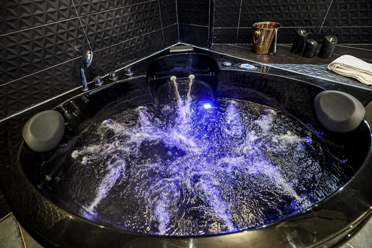 Le Legendary Spa, Hypercentre Avec Sauna, Balneo Et Wifi Par Sovalfi Saint-Etienne  France