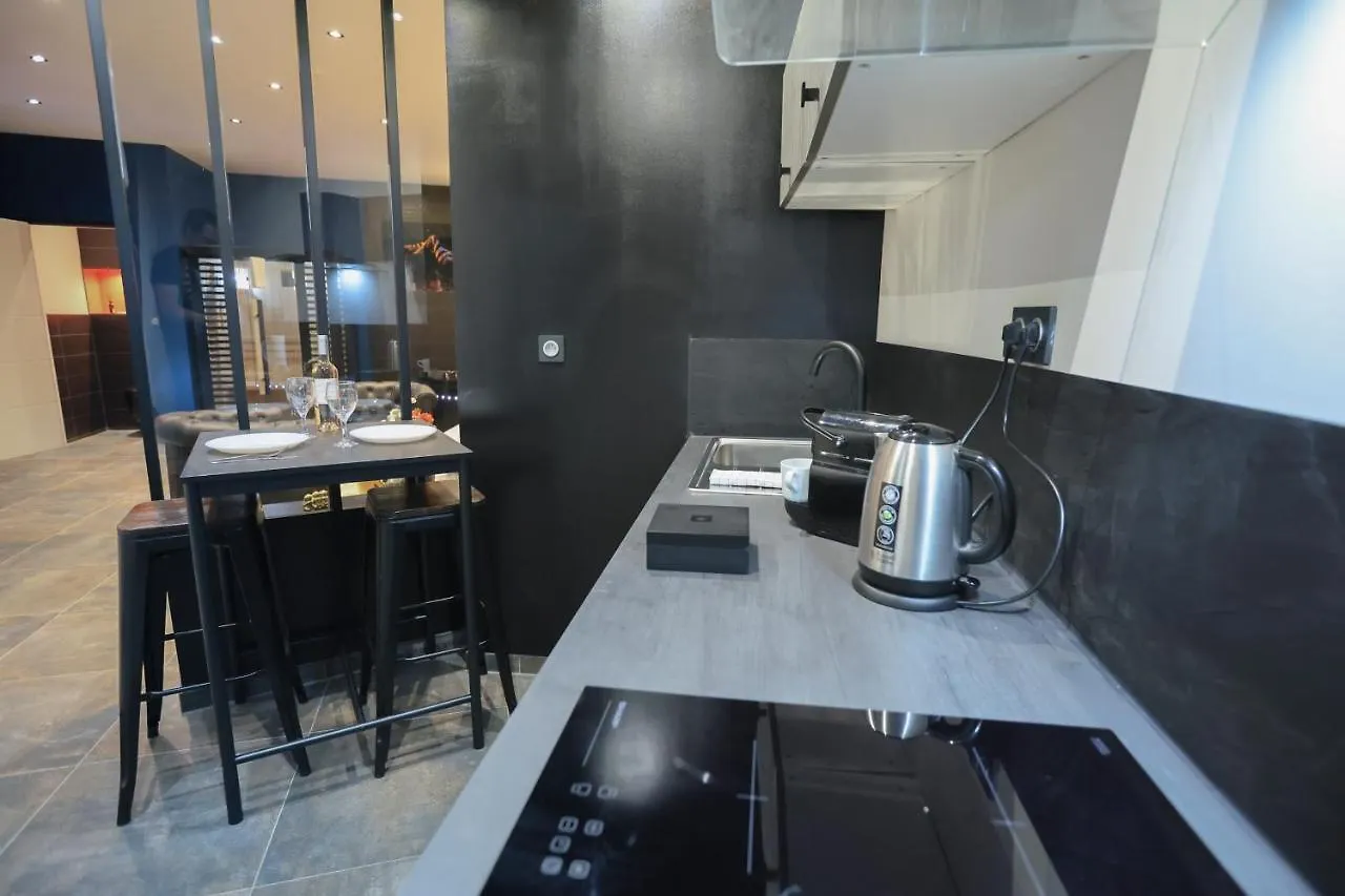 Appartement Le Legendary Spa, Hypercentre Avec Sauna, Balneo Et Wifi Par Sovalfi Saint-Etienne  France